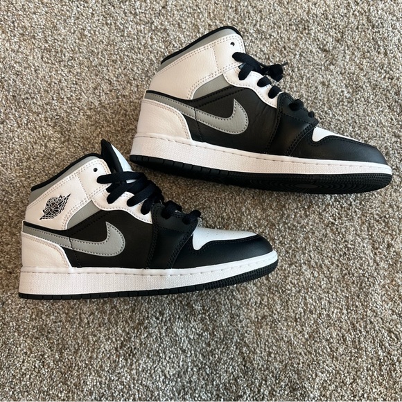 Black Jordan Retro Mid White Shadow Shadow Aj1 White Mid NIKE AIR